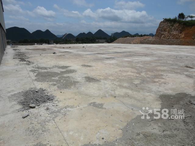 出租1100平厂房6000平水泥空地可分租