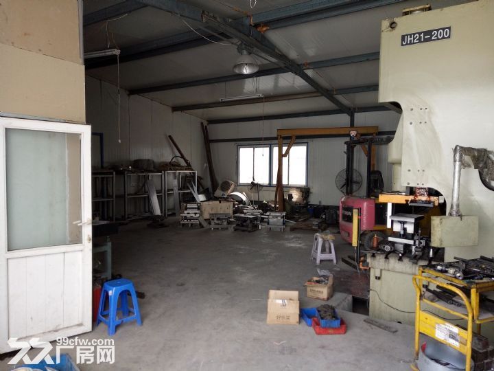 金州站前街道龍泉路97號院內145平廠房出租-圖(2)