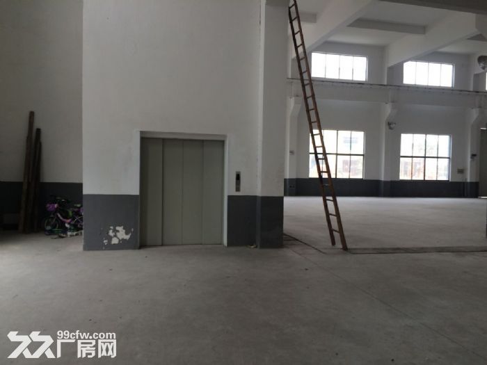 【5图】梅村8000平米厂房出租 环境好 适合外