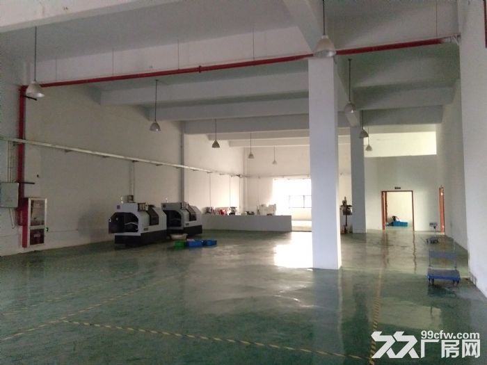 昆山高新区独栋多层小面积厂房出租,有货梯。