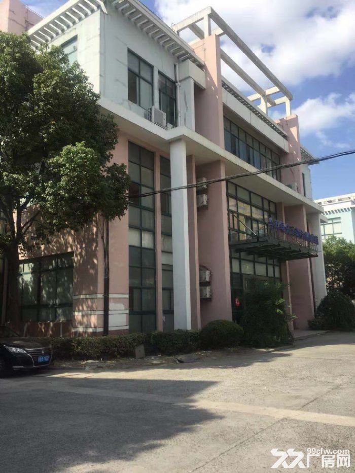 涞坊路九泾路附近,5000平方3层厂房,仓库出售