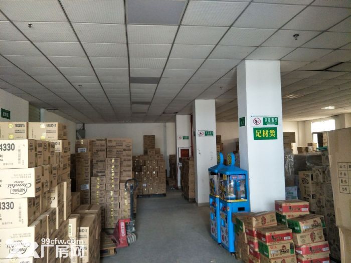 凤岗油甘埔出租一楼水电齐全厂房450平位置好近路边