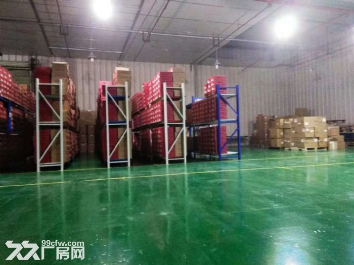 装修搬家物品寄存,家具家电,生活用品,换季衣物,闲置物品等