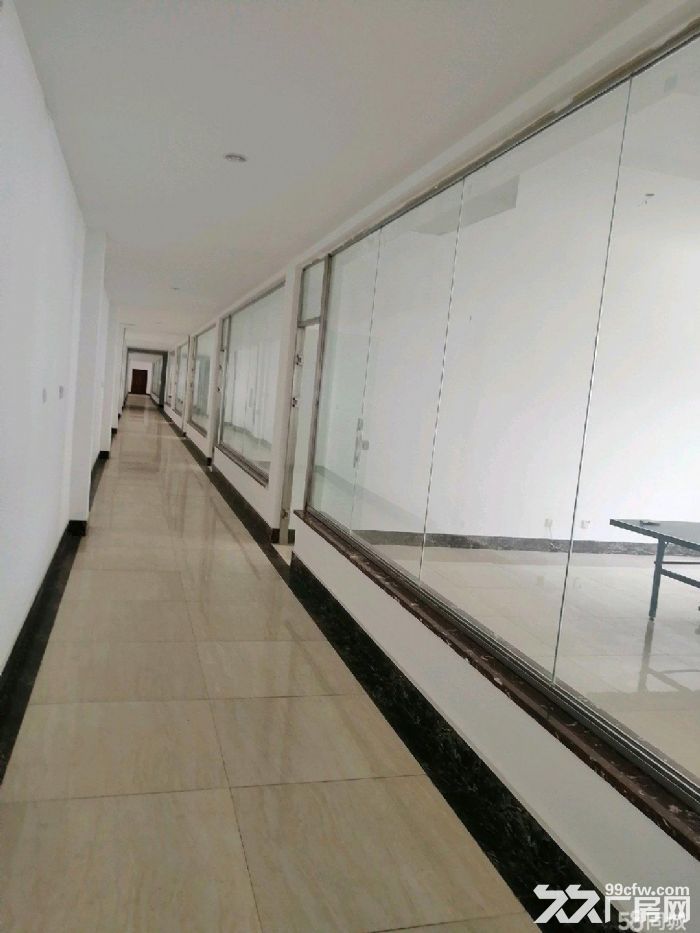 雙D港重工廠房10300平方-圖(1)