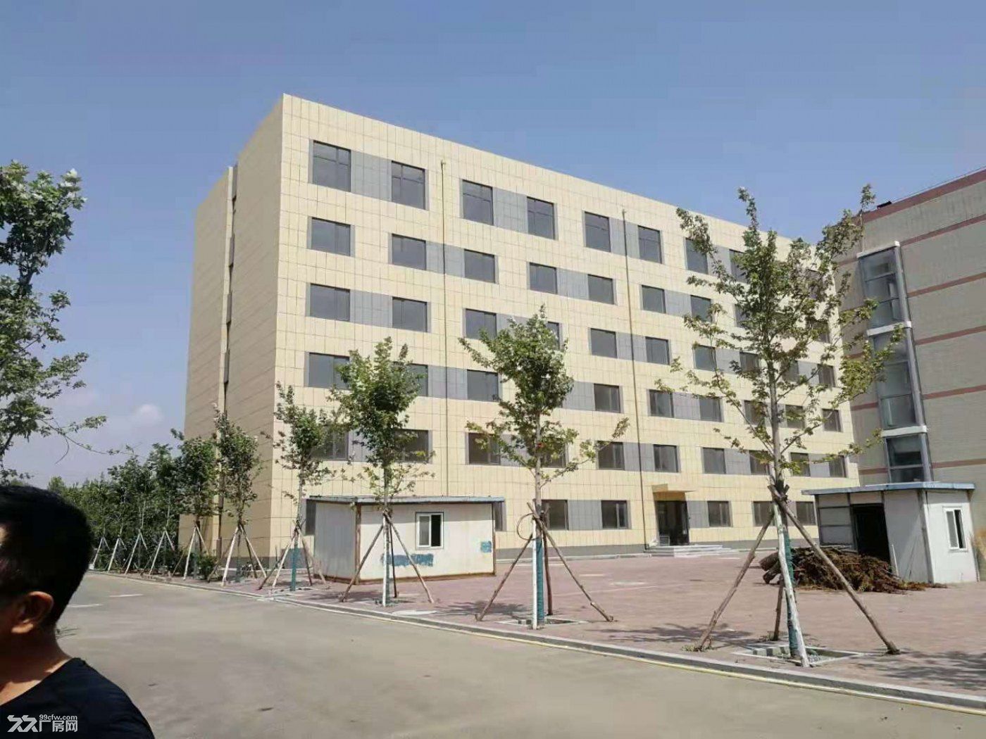出租開發區8100平新建廠房-圖(4)