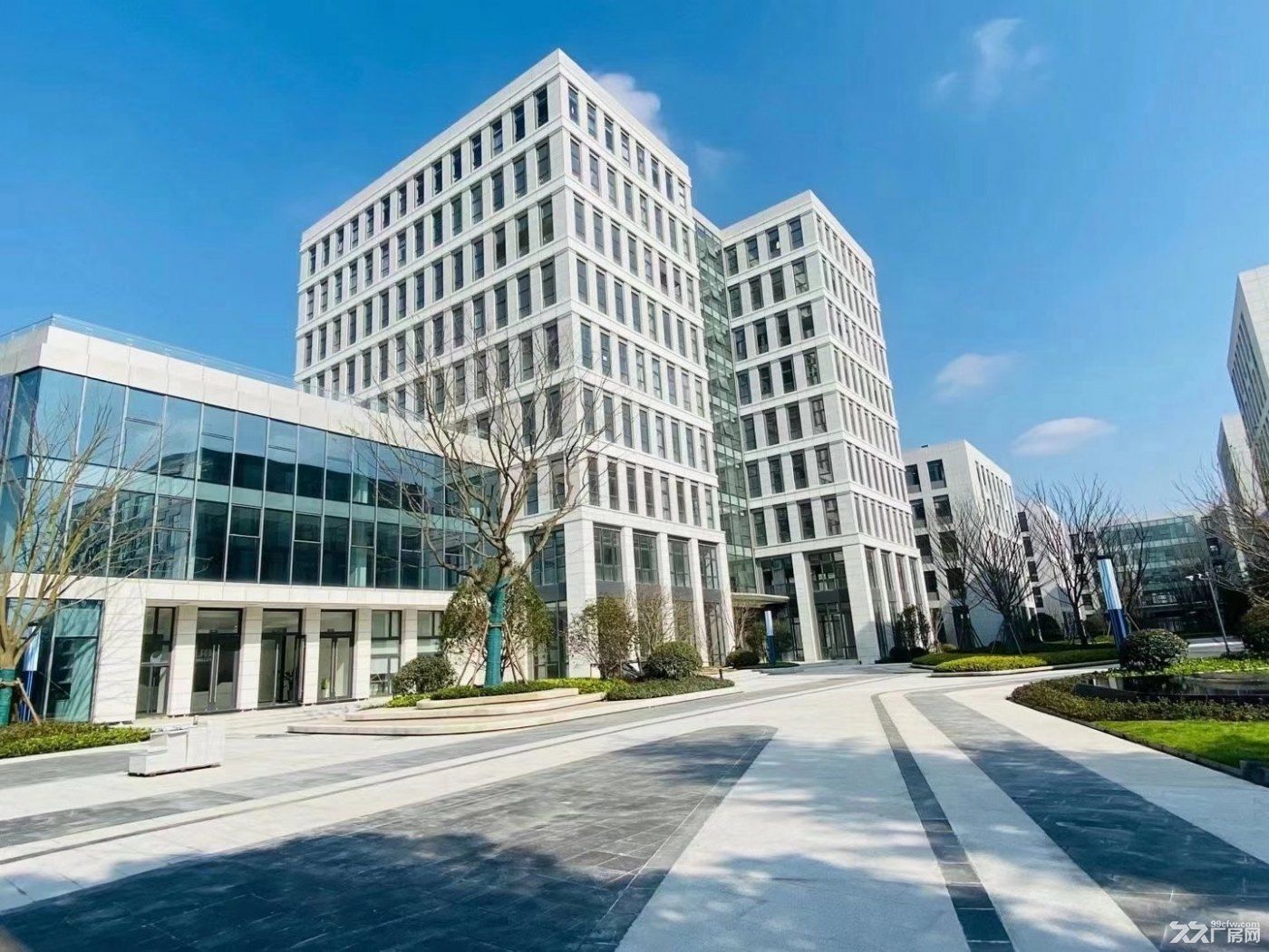 1300-2000平3-3.5層花園式獨(dú)棟廠房出售,品牌園區(qū),環(huán)境優(yōu)越-圖(4)