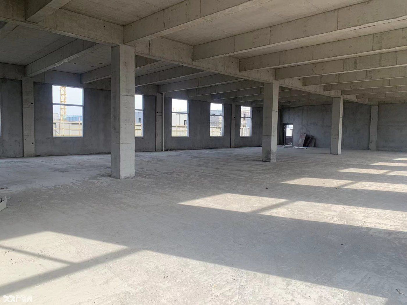 南通高速口產(chǎn)業(yè)園廠房辦公樓出售，1000平起小面積，有產(chǎn)權(quán)-圖（2）