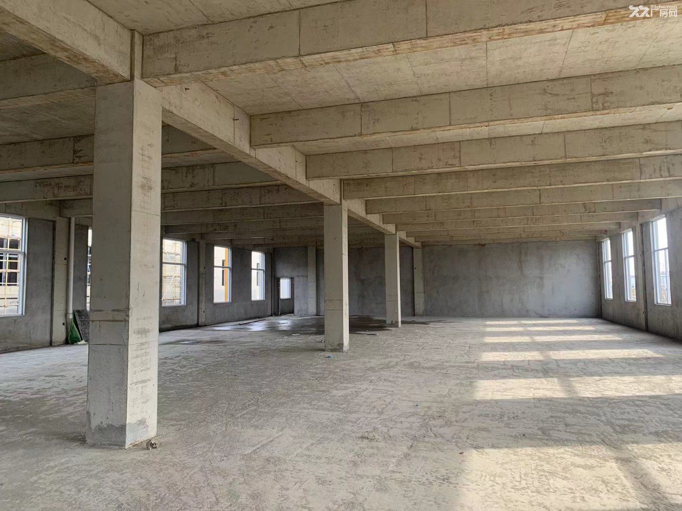 南通高速口產(chǎn)業(yè)園廠房辦公樓出售，1000平起小面積，有產(chǎn)權(quán)-圖（5）