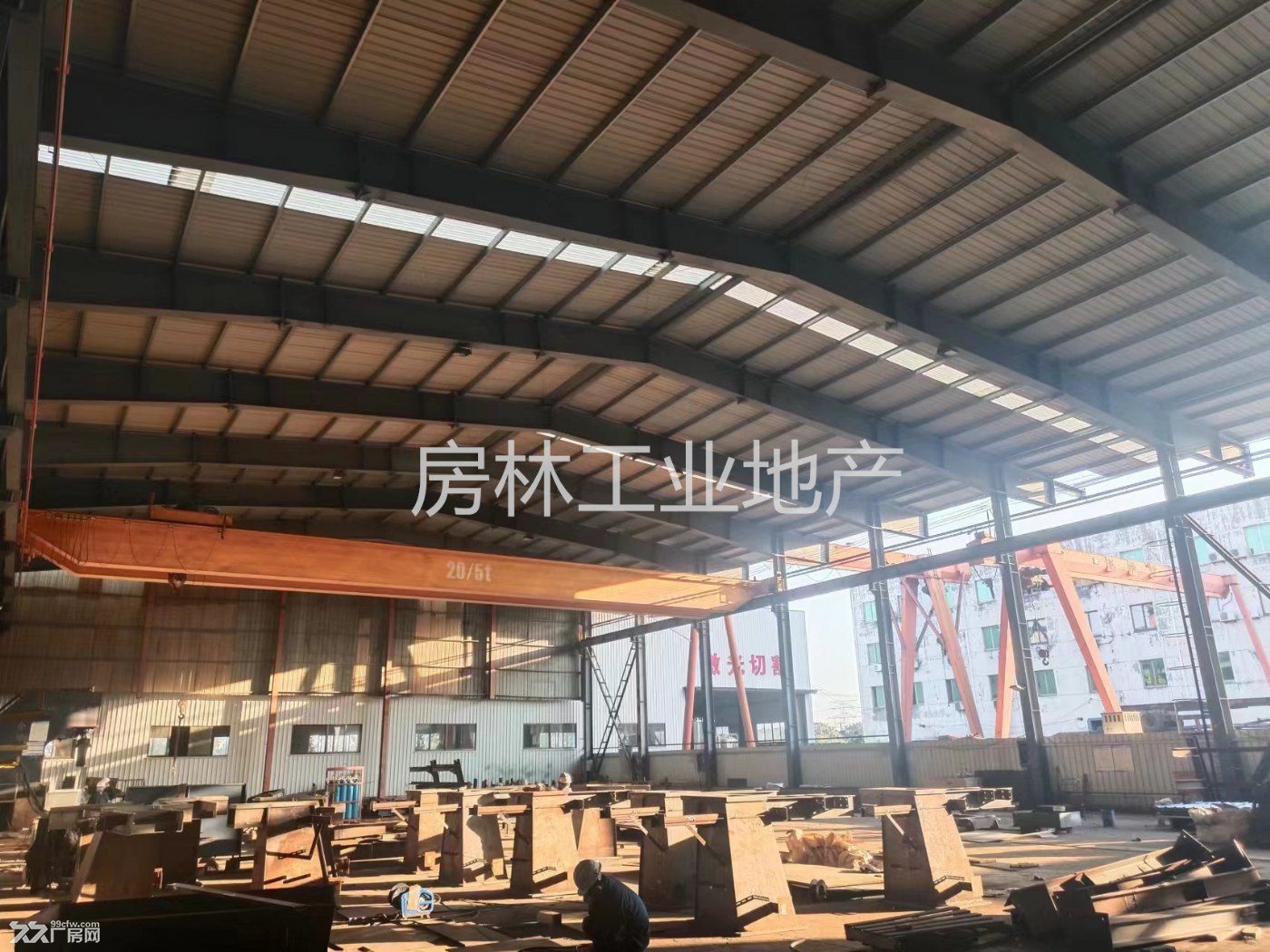 南通崇川區(qū) 5千平鋼結(jié)構(gòu)廠房 20噸行車 大型車輛直接進(jìn)車間-圖(5)