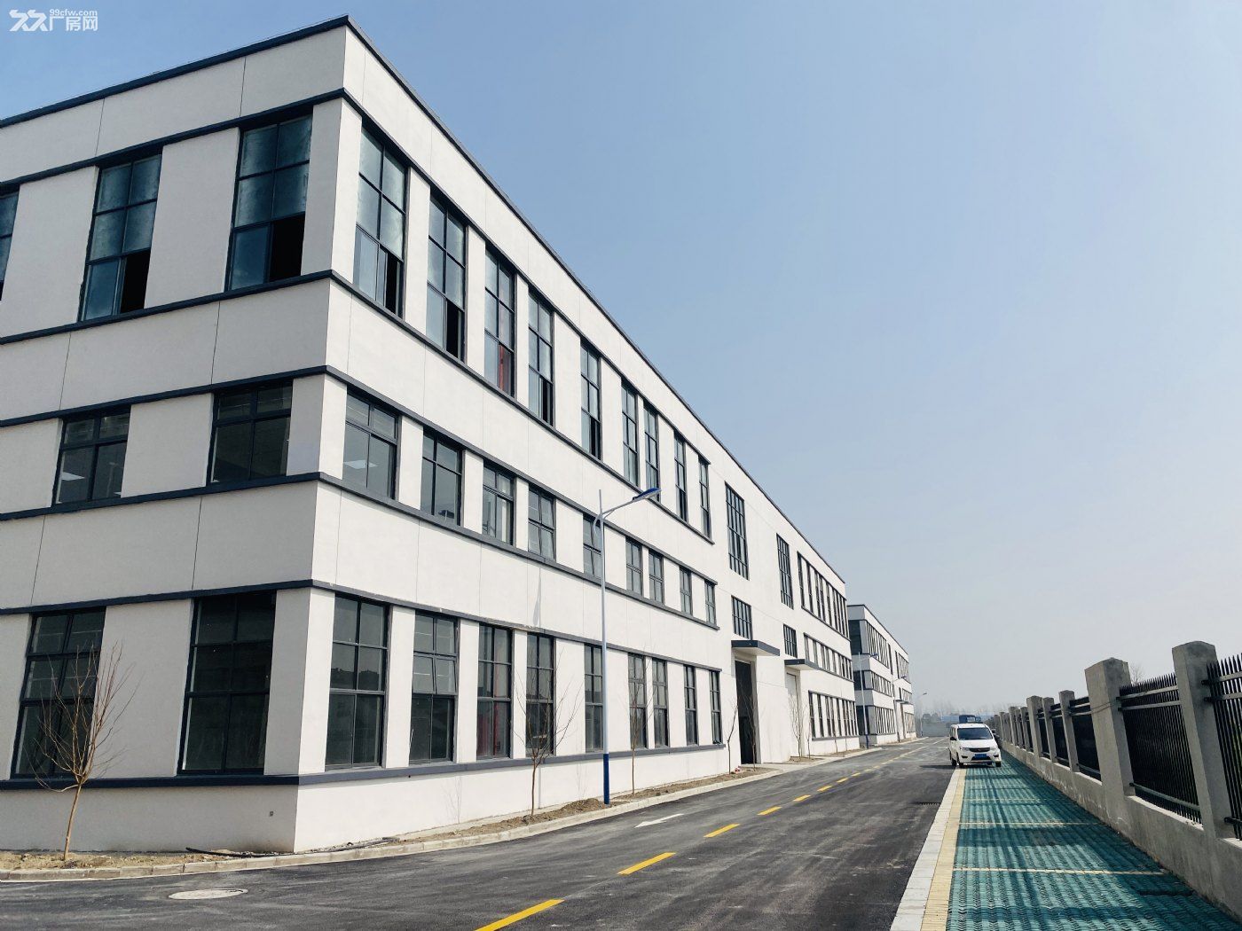 即買即用,帶5噸牛腿雙層框架廠房,50年獨立產權,高速路口-圖(1)