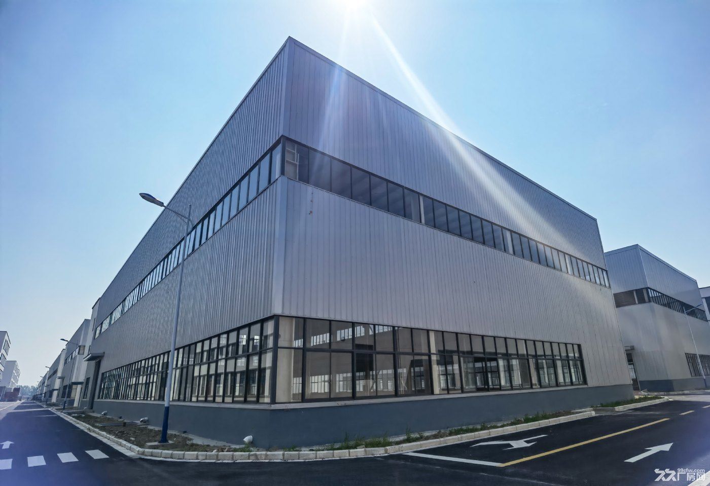 稀缺單層獨棟產房?50年獨立產權,有消防?有環評?高12米?牛腿9米?10噸行車-圖(1)