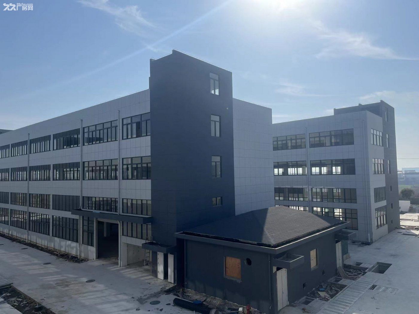 國(guó)家級(jí)經(jīng)濟(jì)開發(fā)區(qū) 獨(dú)棟廠房 雙層三層 緊鄰高速路口-圖（1）