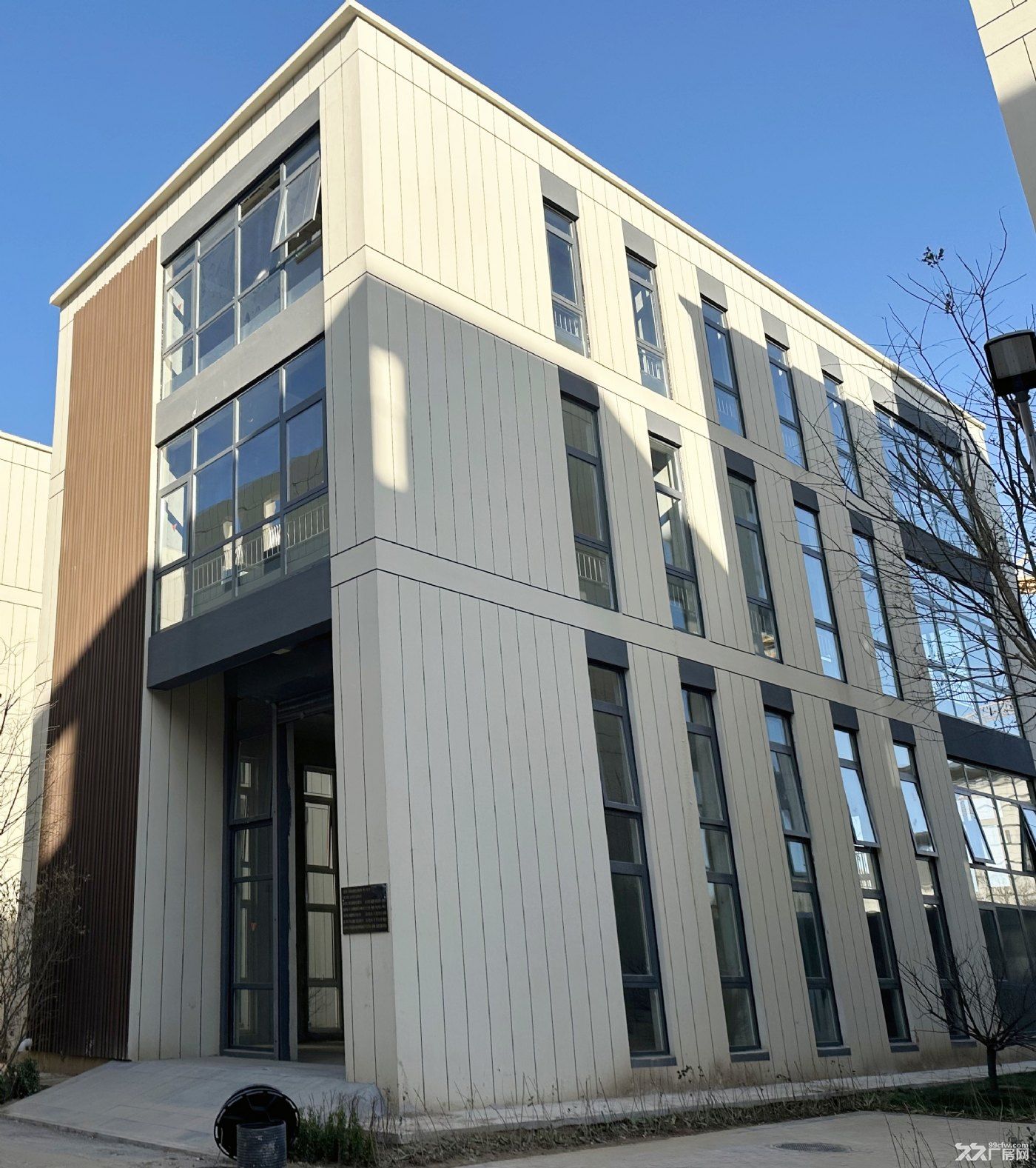 北京南固安工業廠房990㎡獨棟可生產機加工50年產權現房出售首層7.2米-圖(1)