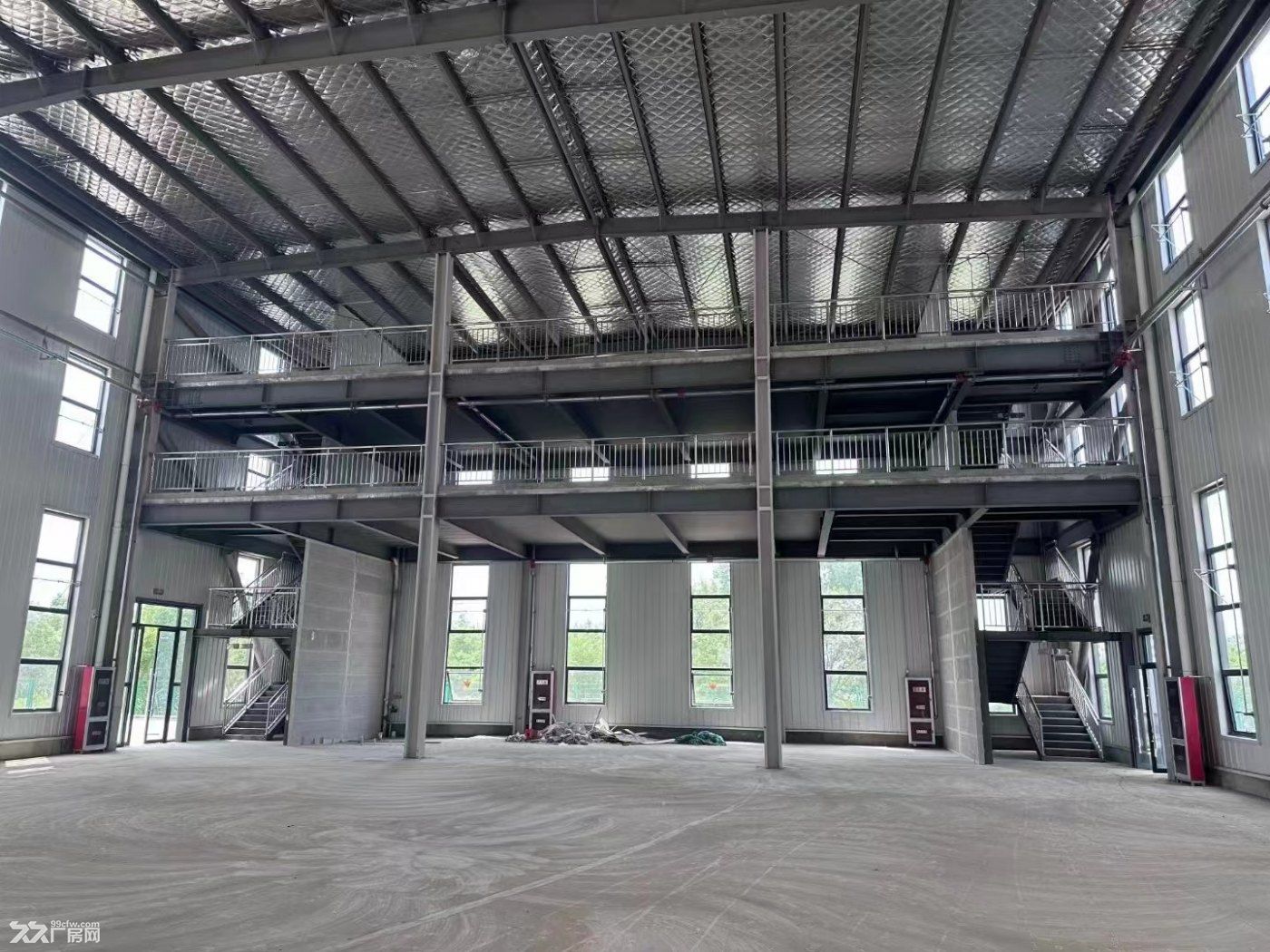 蘇通大橋高速口單層鋼結(jié)構(gòu)12米廠房出售招商-圖（3）