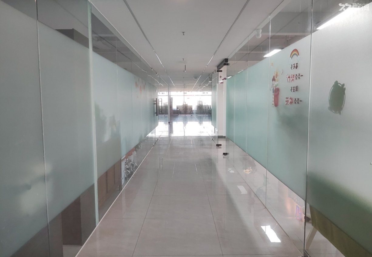 燕郊伊蒂雅數(shù)字科技產(chǎn)業(yè)園寫(xiě)字樓出租,1.3全含,中央空調(diào),寫(xiě)字樓出租-圖(3)