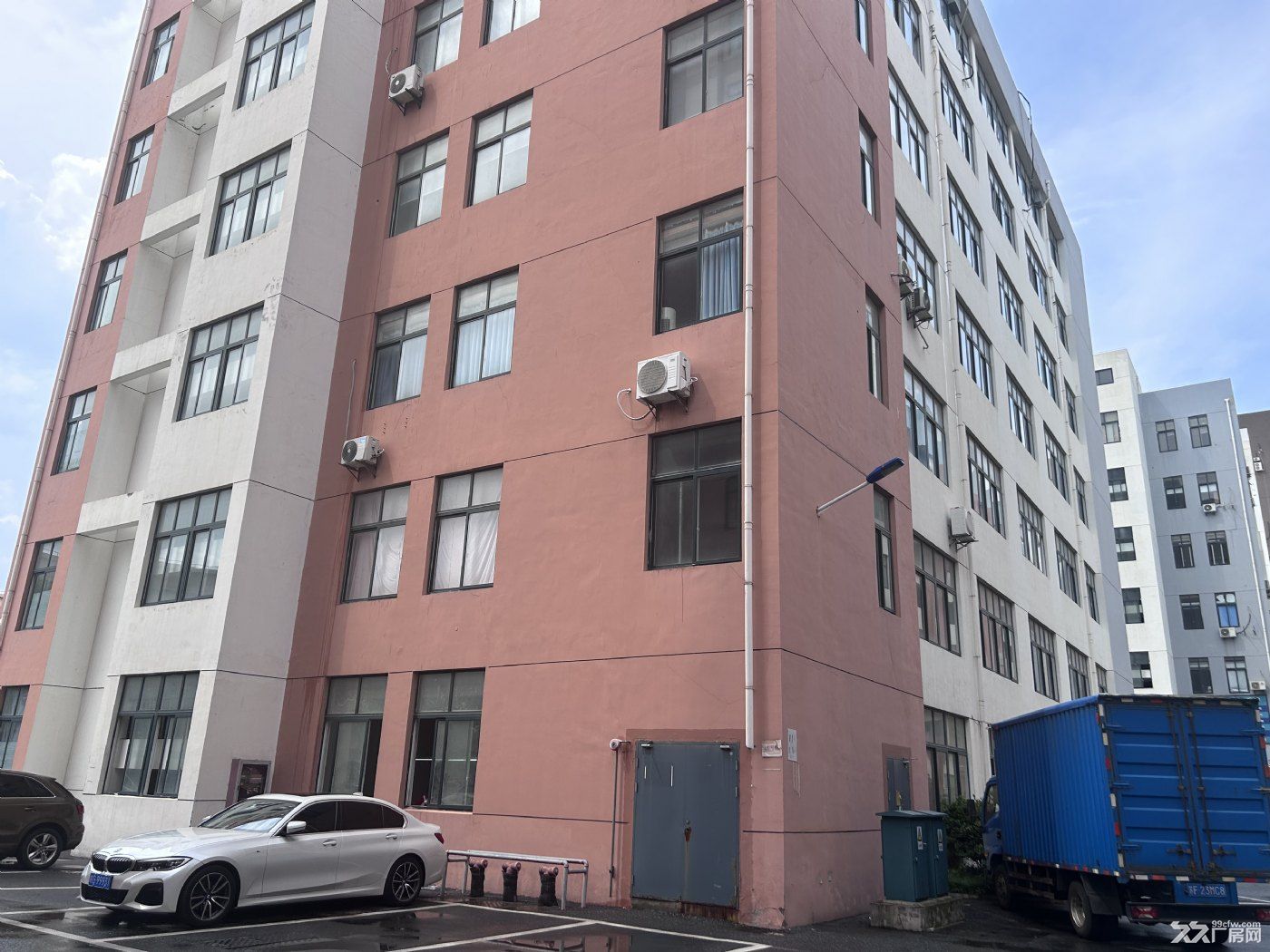 雙逸創(chuàng)業(yè)園廠房火爆出租中-圖（1）