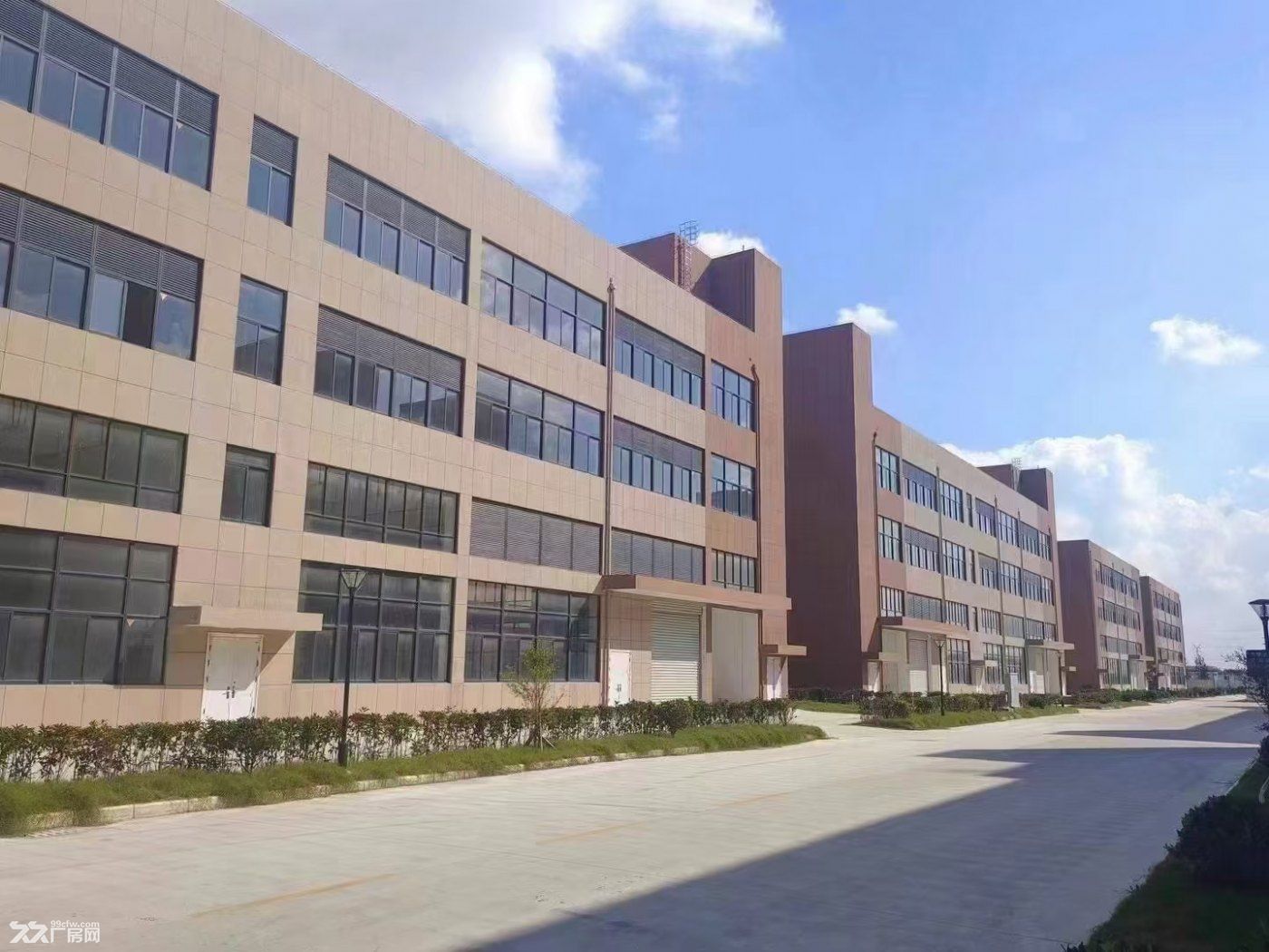 獨門獨院江蘇獨此一家潤滑油專業園區-圖(2)