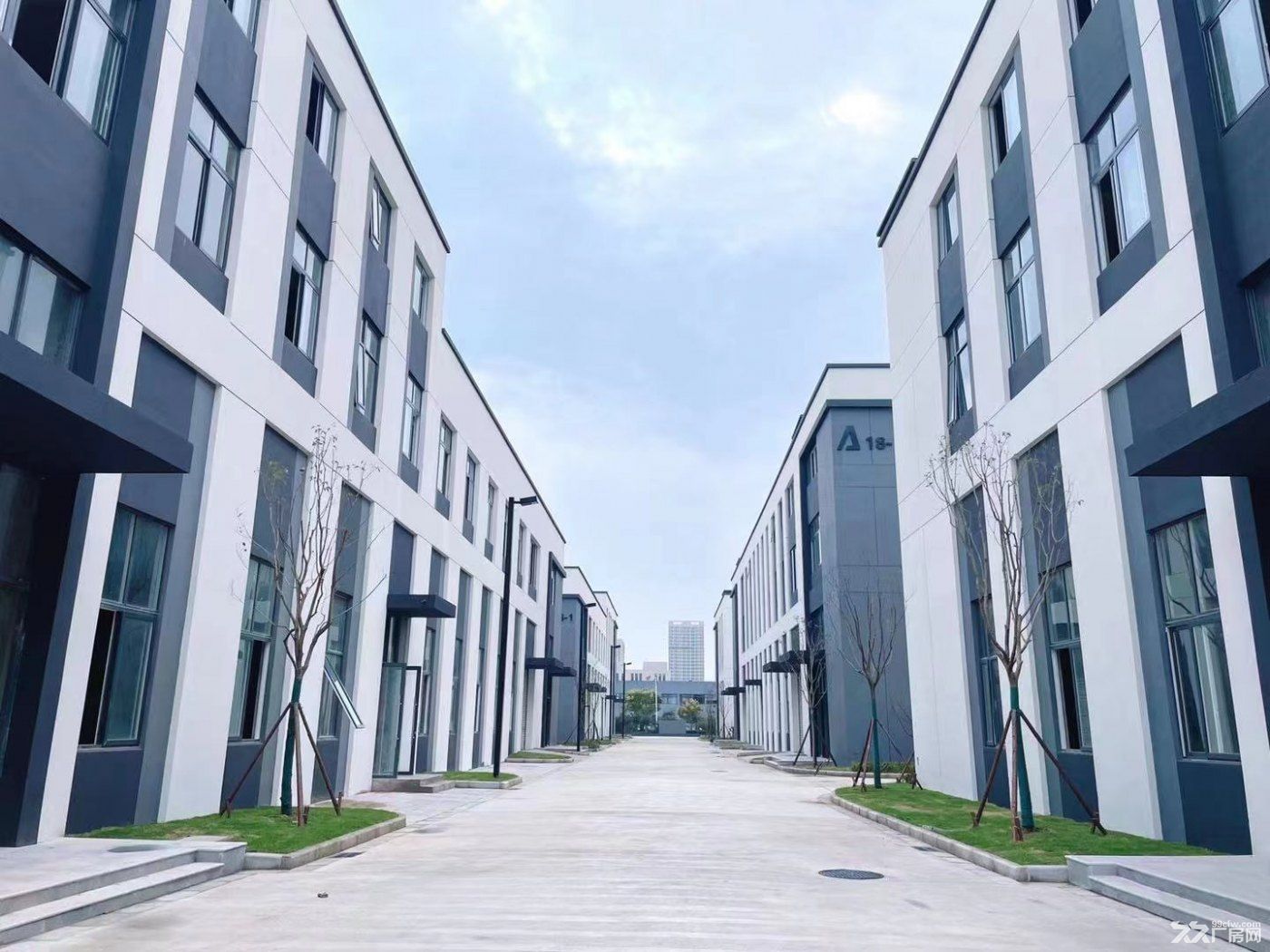 出售 主城區地鐵口 高標準獨棟廠房 可生產辦公-圖(2)