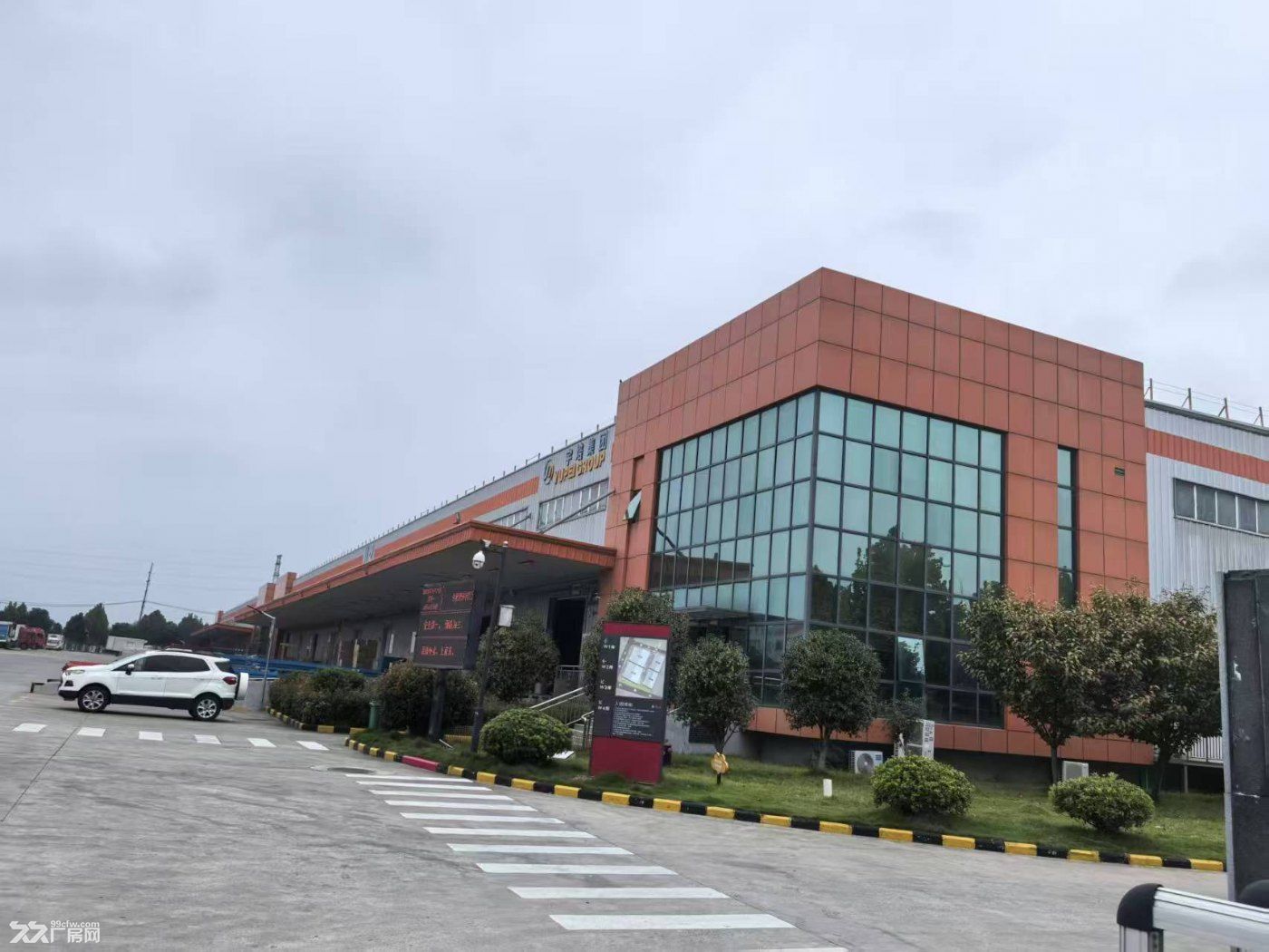 南通海安11000平雙邊卸貨平臺倉庫出租 歡迎城配?電商?物流企業入駐-圖(1)