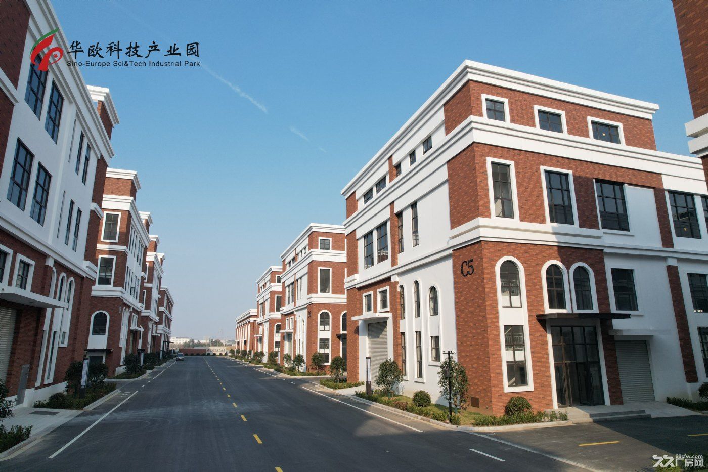 緊鄰市中心，全新產(chǎn)業(yè)園區(qū)，廠房出售面積750平起-圖（1）