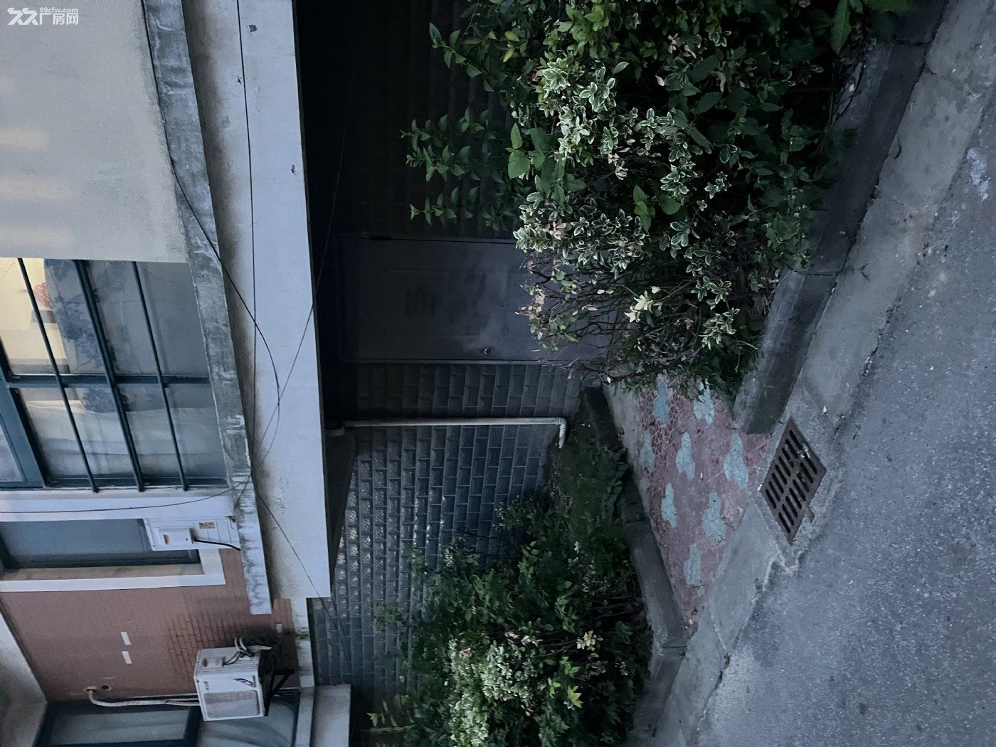 出租大車(chē)庫(kù)當(dāng)倉(cāng)房 周邊交通便捷-圖(1)